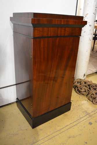 Pedestal sockel schränkchen - pedestal,