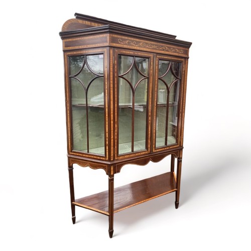 Jugendstil anrichte glas - jugendstil,