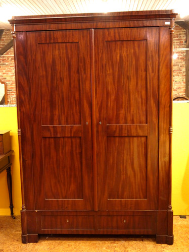 Eleganter biedermeier - eleganter, "biedermeier"